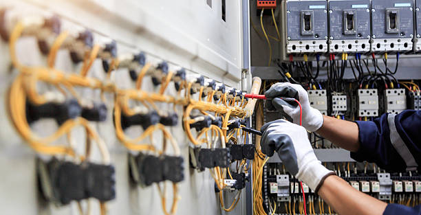 Professional Electrician technician working in Oak Grove, MO